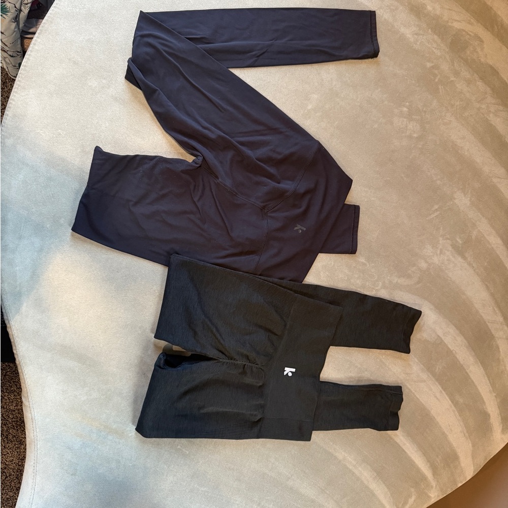 Kamo Fitness Featherlite and seamless legging lot sz M